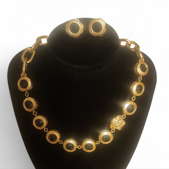Elegant Versace Gold and Black Jewelry Set - Picture 1 of 2